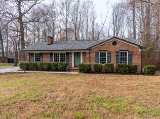 5404 Wood Leaf Dr, Greensboro, NC 27406
