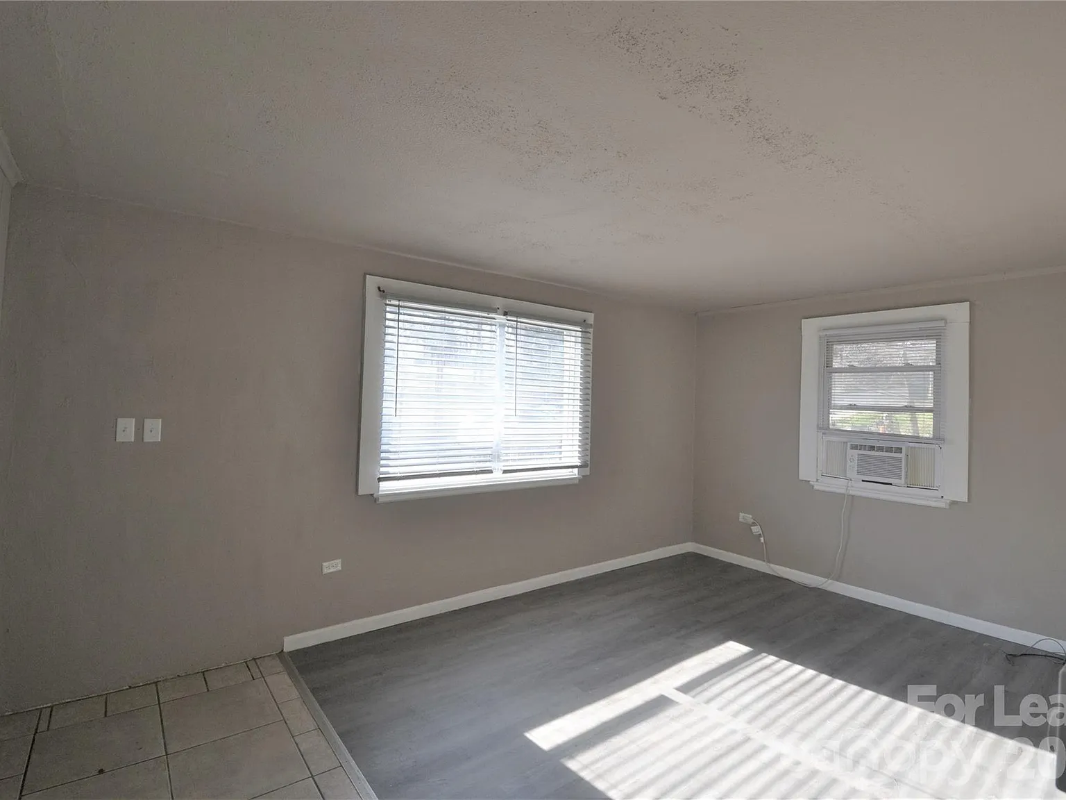 129 Brumley Ave NE — Photo 2