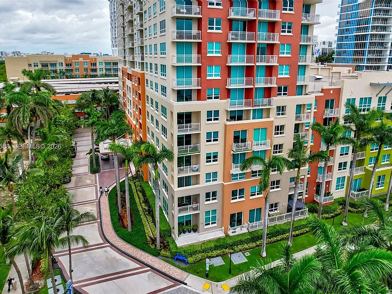 2000 N Bayshore Dr #306 — Photo 55