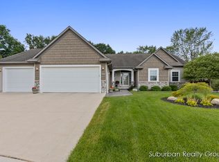 5034 Golf Point Ct SE, Caledonia, MI 49316