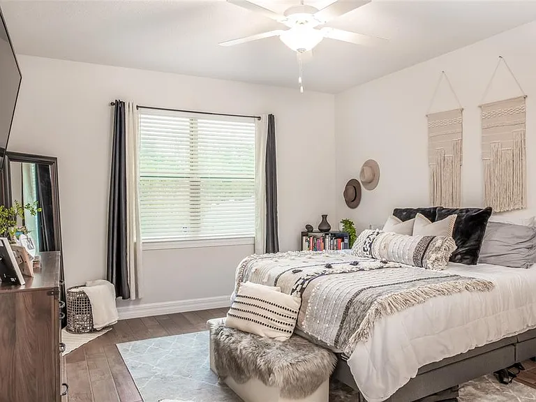 13877 Carlow Park Dr — Photo 15