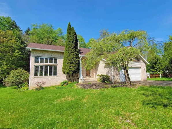 119 Parkview Dr, Kingwood, WV 26537
