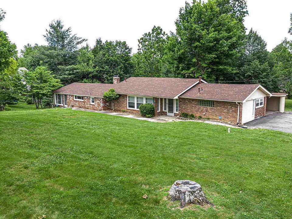1st image of 204 Woodland Dr