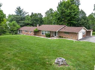 204 Woodland Dr, Vine Grove, KY 40175