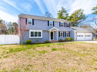 2 Fairway Dr, Wareham, MA 02571