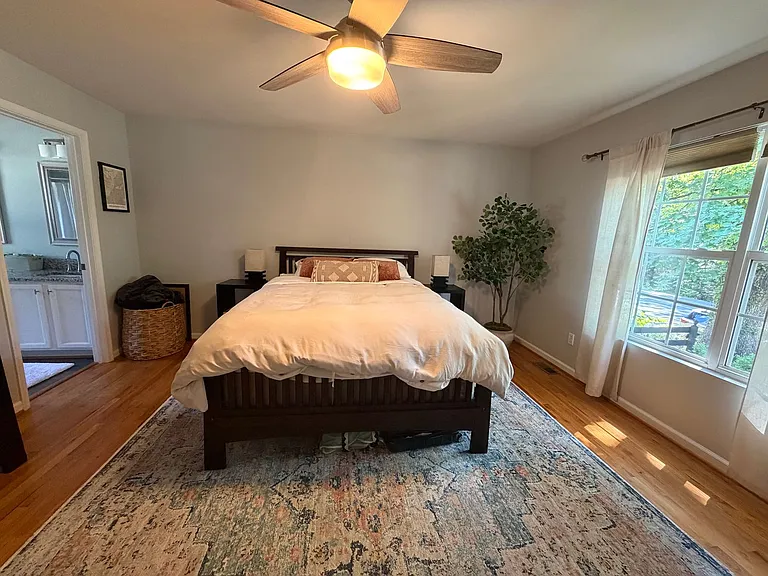 1611 Cherry Ave — Photo 12
