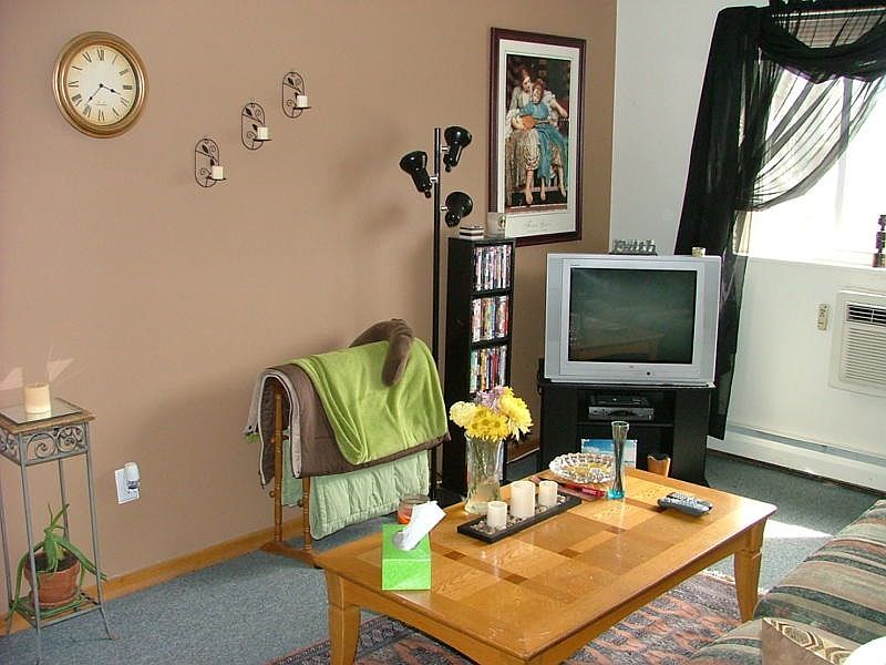 1st image of 1400 King Ave APT 28
