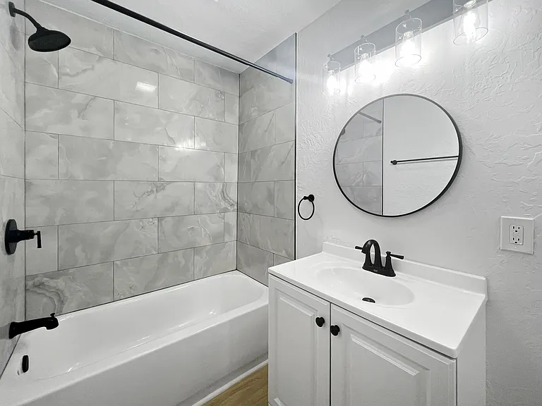 4533 SW Beta Ave — Photo 9
