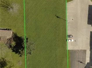 15511 W High St, Middlefield, OH 44062