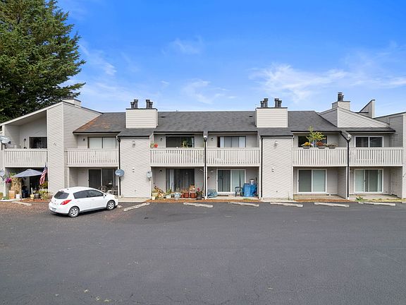 2nd image of 202 E Lauridsen Blvd #27