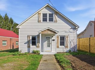 1050 Harless St NE, Christiansburg, VA 24073