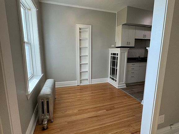 3rd image of 4414 N Lavergne Ave #3