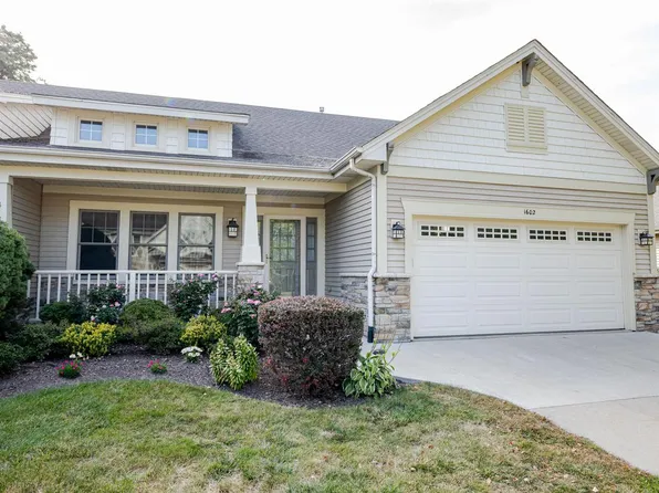 1602 Raintree LANE #15, Racine, WI 53406