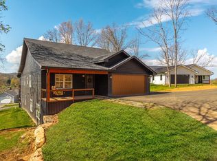 98 Green Pastures Dr, Hayesville, NC 28904
