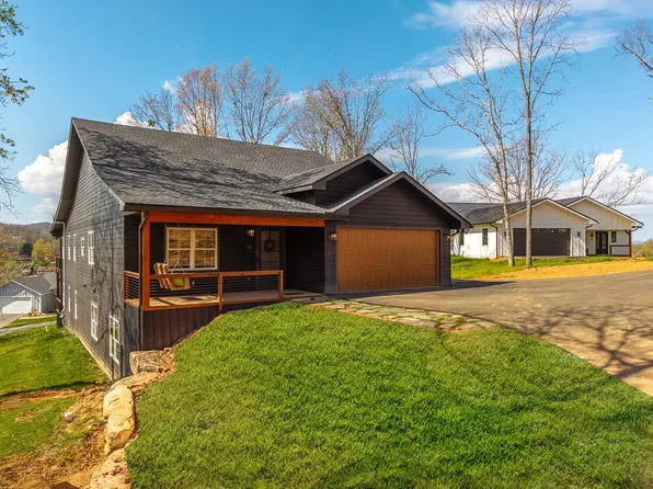 98 Green Pastures Dr, Hayesville, NC 28904