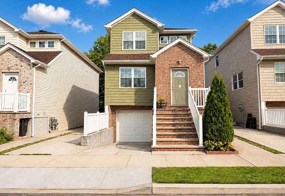 1st image of 36 Riverside Ln