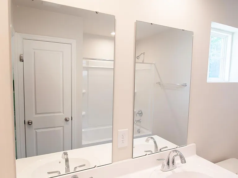 261 Christiana Ln #F — Photo 23