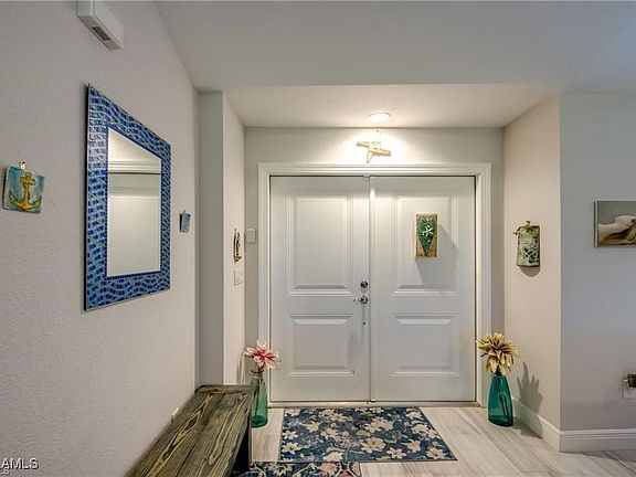 4th image of 1715 SW 43rd St