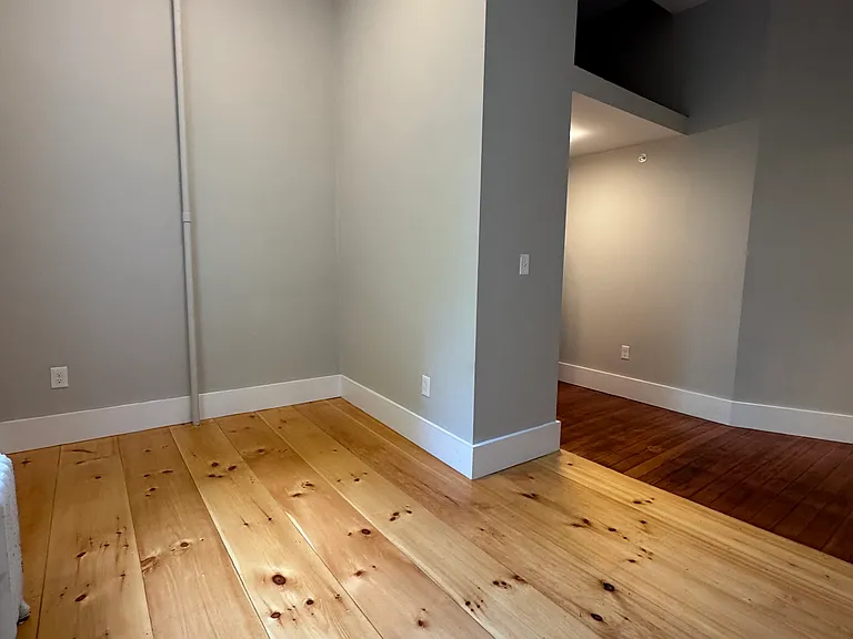 386 Common St #12 — Photo 6