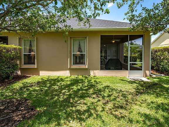4th image of 3692 Carambola Cir