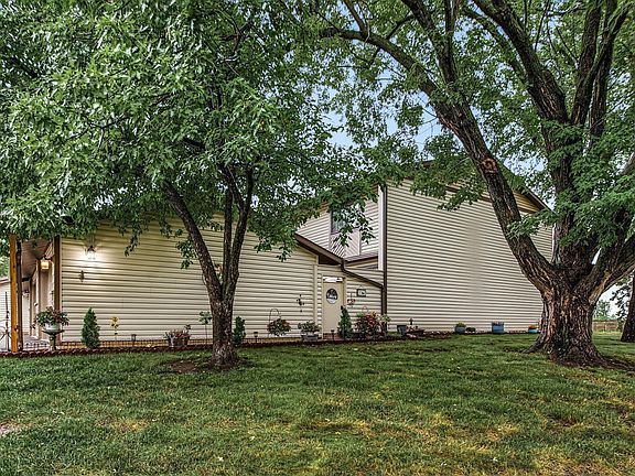 3rd image of 13769 Heather Hills Dr