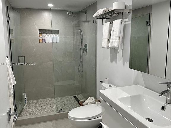 3rd image of 1865 Brickell Ave