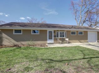 1222 Gertrude Ave, Champaign, IL 61821