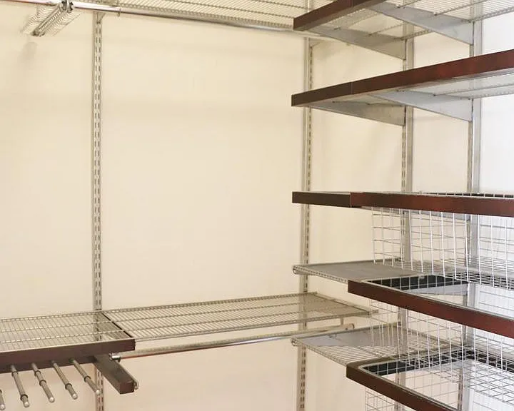 Primary Bedroom - Closet