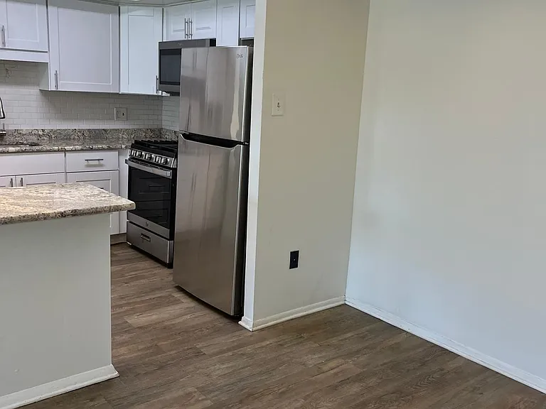 6202 Hilltop Dr — Photo 4