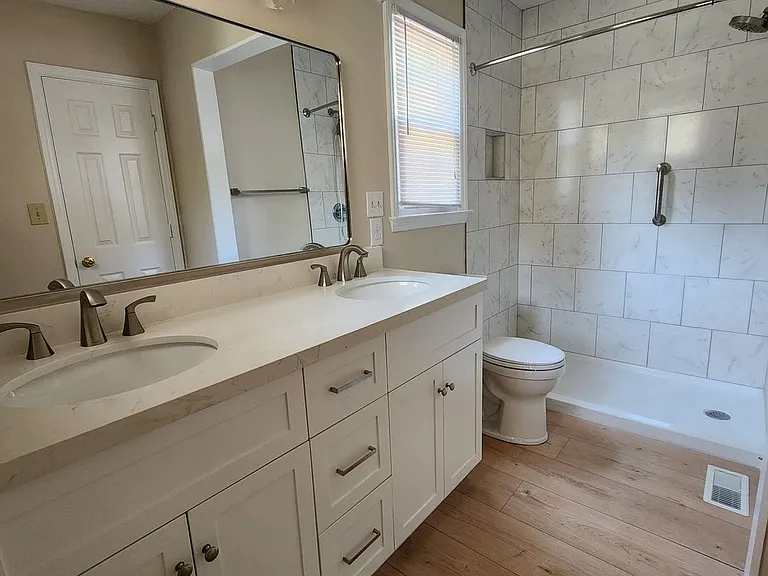 126 W Holding Ave — Photo 5