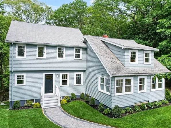 9 Brookside Pl, Winchester, MA 01890