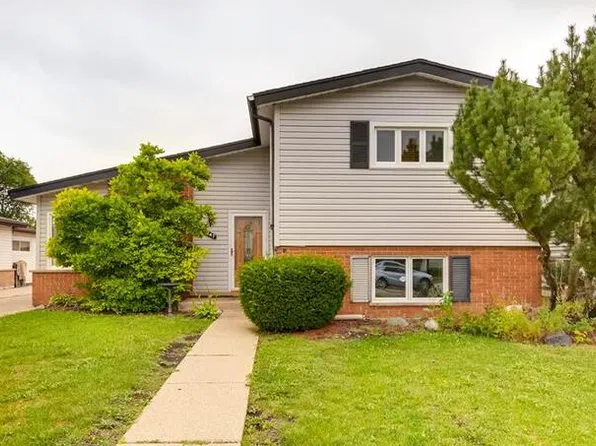 8147 N Chester Ave, Niles, IL 60714