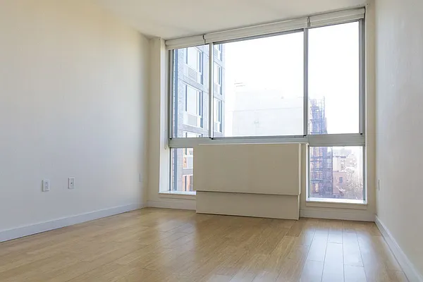 Rented by Kahen Properties | media 18