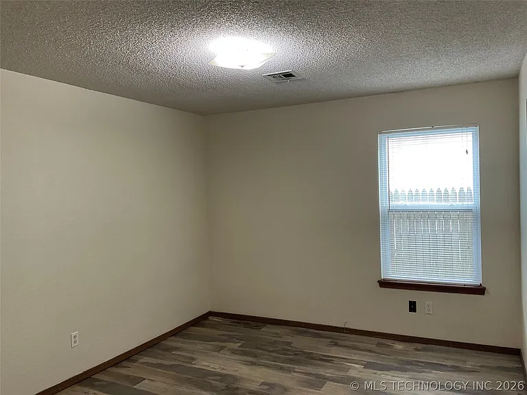 6721 S 78th East Ave — Photo 17
