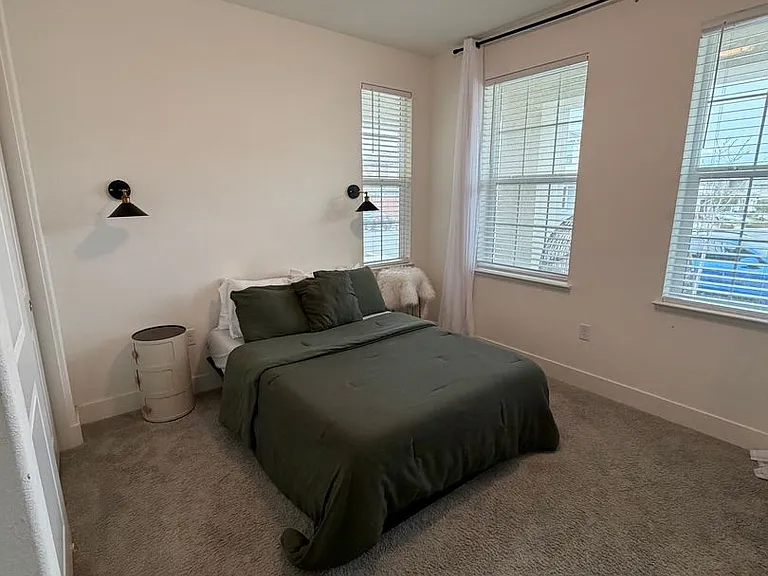2478 Founders Pl — Photo 46