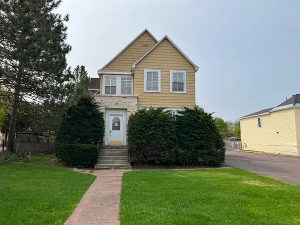 635 E Ayer St, Ironwood, MI 49938