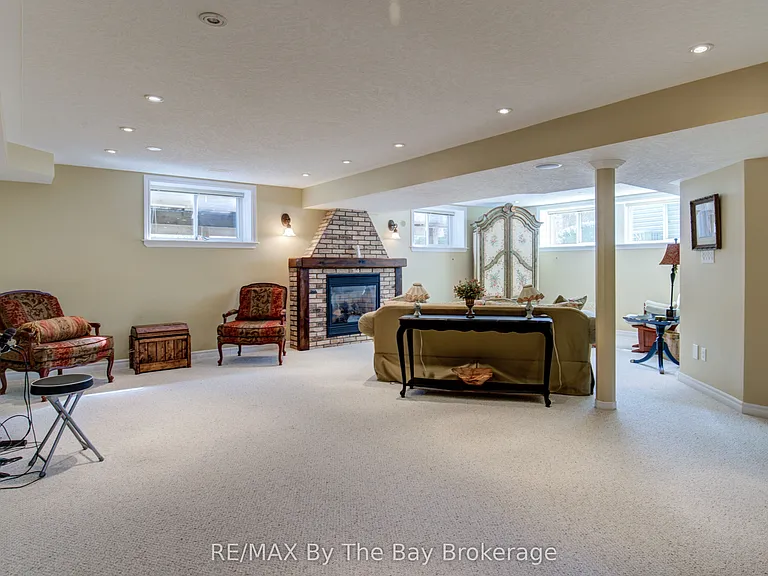 32 Green Briar Dr — Photo 19