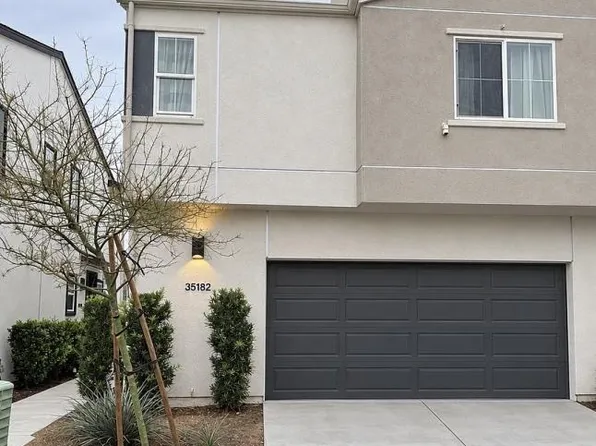 35182 Blossom Pl, Fallbrook, CA 92028
