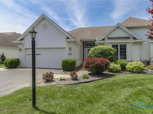 1074 Waterville Monclova Rd, Waterville, OH 43566