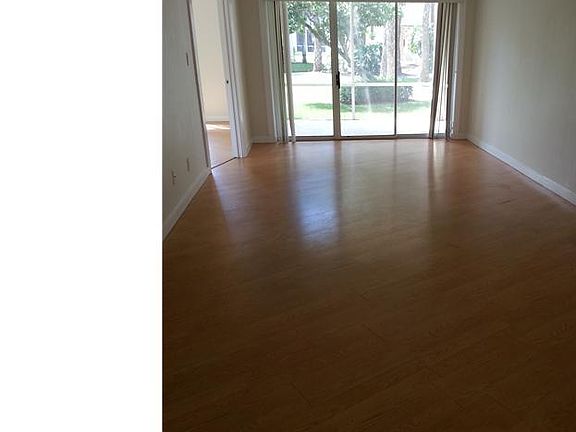 5th image of 1078 Coral Club Dr #1078