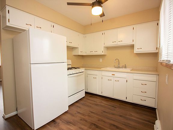 4th image of 7129 Columbia Ave #1E