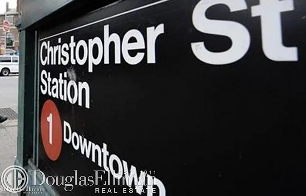 Rented by Douglas Elliman | media 10