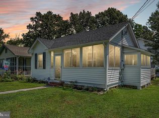 422 Bancroft Ave, Colonial Beach, VA 22443