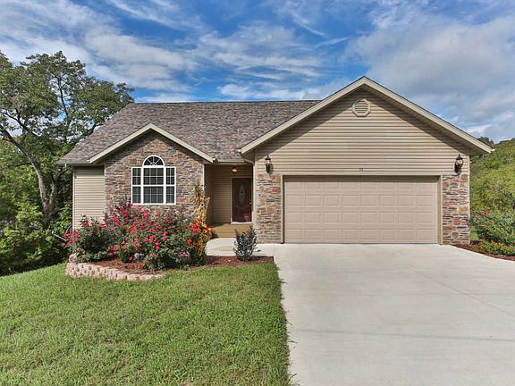 2nd image of 14 Golfcrest Cir