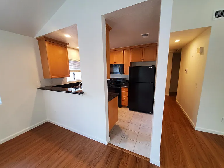 11353 Avenida De Los Lobos #G — Photo 5