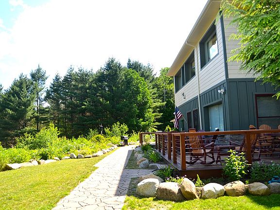3rd image of 15 Cherokee Way