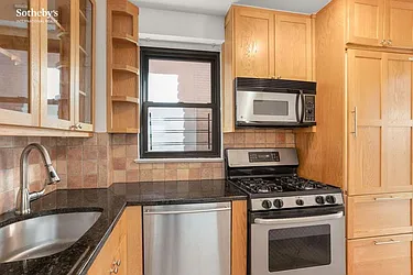 Rented by Sotheby's International Realty