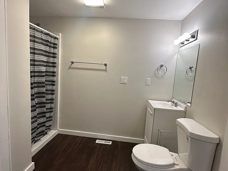 1740 Oxford St SE #9 — Photo 16