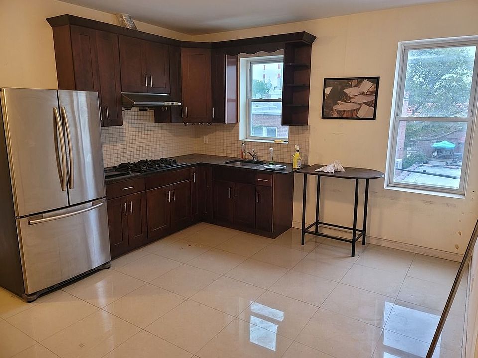 1st image of 28-12 35th Ave Floor 2