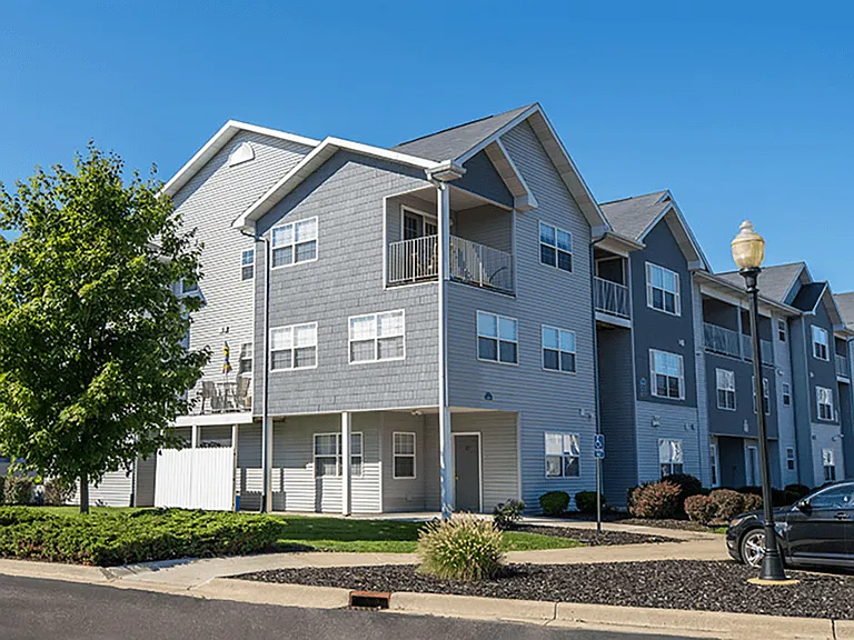 Tour Our Fenton Apartments Today!
